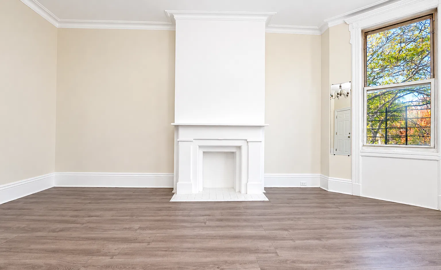 88 Cornelia Street — Photo 2