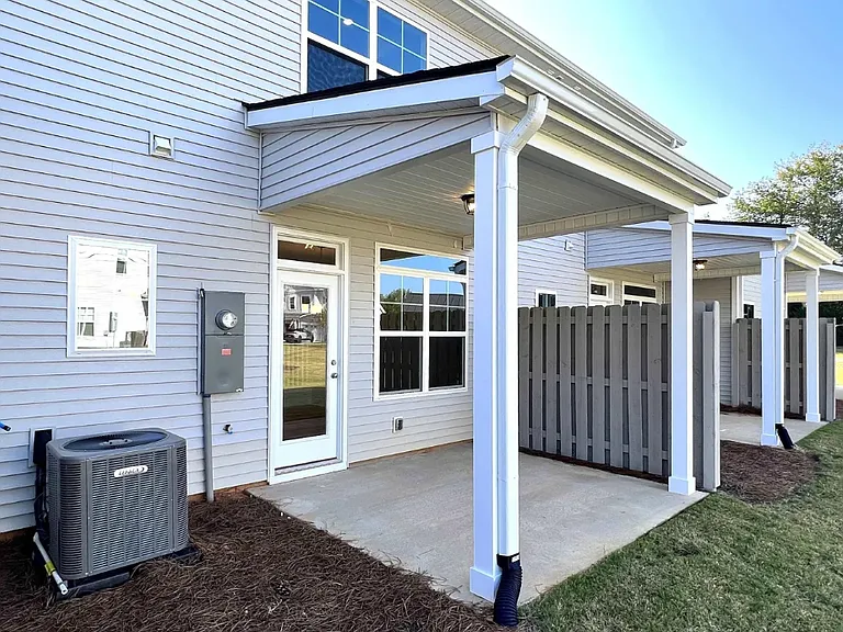 207 Taylor Woods Ct #1 — Photo 12