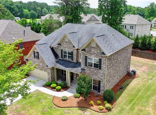 5215 Wickingham Ln, Suwanee, GA 30024