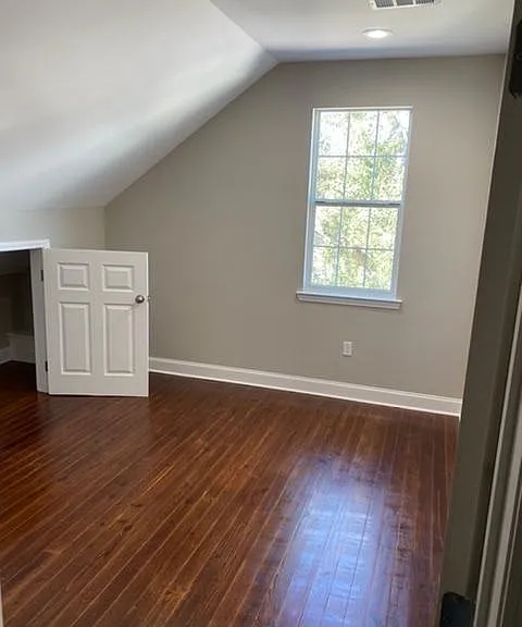 1508 Calhoun St — Photo 5