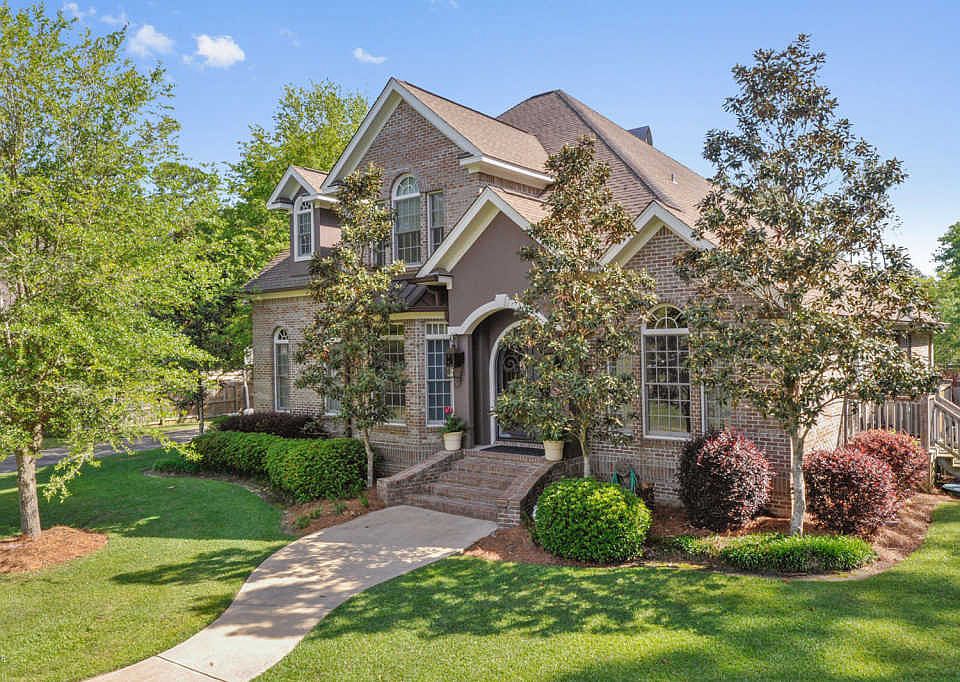 1st image of 14129 Longwood Cir