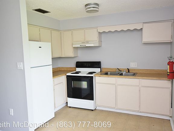 3rd image of 1234 Triangle Dr APT 5