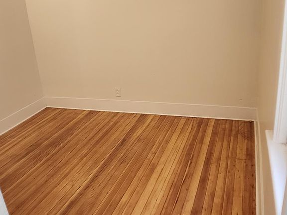 4th image of 10 Barclay Street # 1 St Floor