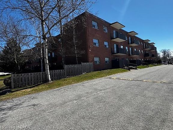3rd image of 485 Thorold Rd #204