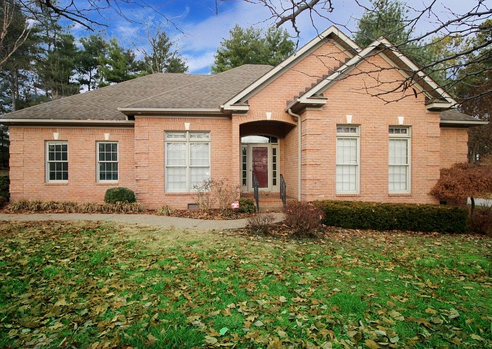 1st image of 3448 Red Oak Dr