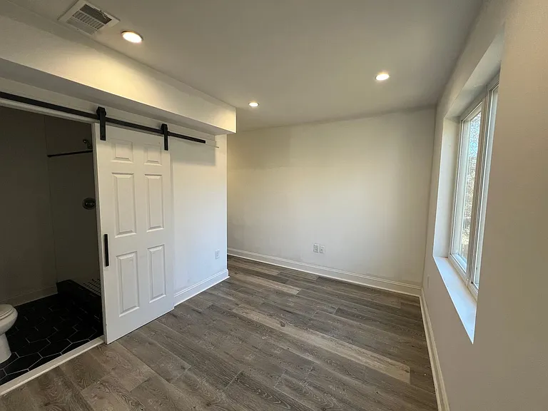 1622 N Bouvier St — Photo 2