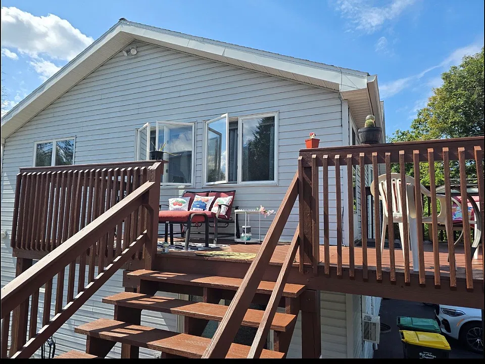 36 Acre Pl #1