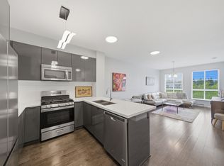 15168 33rd Ave #426, Surrey, BC V3Z 0N7