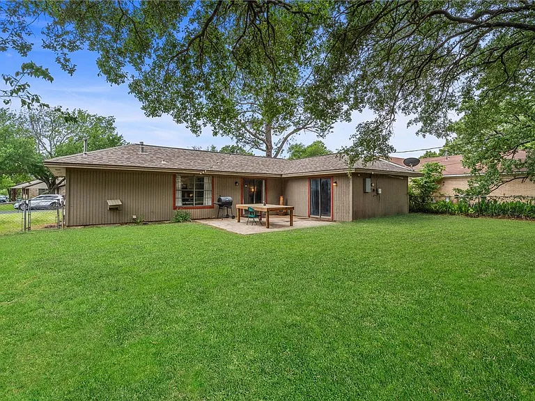 3511 Pecos Ct — Photo 20