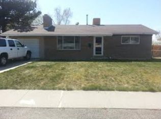 10180 S Amaryllis St, Sandy, UT 84094