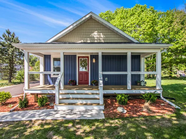 3401 Hicks Ave, Benton Harbor, MI 49022