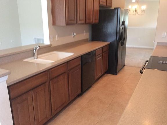 3rd image of 10247 Spanish Breeze Ct