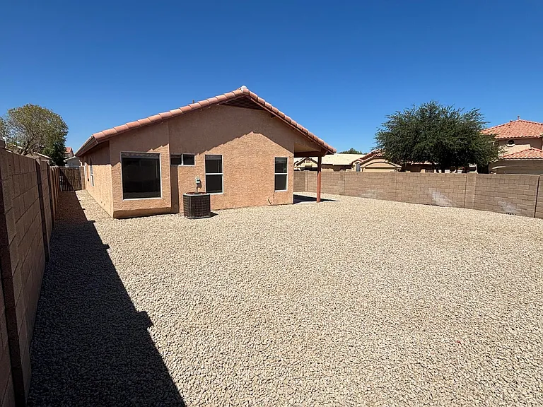 12721 W Palm Ln — Photo 23