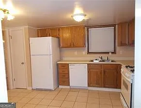 4788 Wyndam Dr — Photo 8