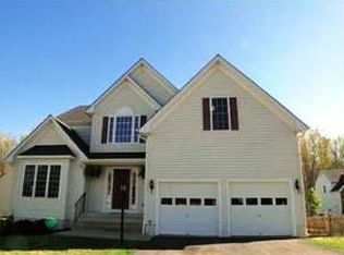 12 Cedarview Ct, Fredericksburg, VA 22406