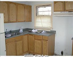 2nd image of 39 Belle Ave
