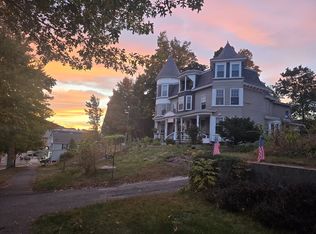 5 Winthrop Ter #2L, Warren, MA 01083