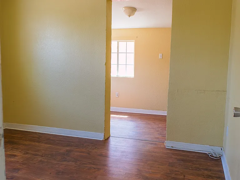 8326 Verde Cir — Photo 9