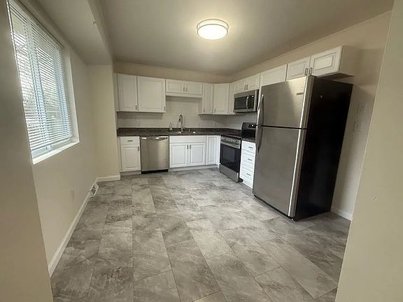 4th image of 128 Marie Pkwy