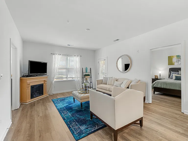 White Oak — Photo 48