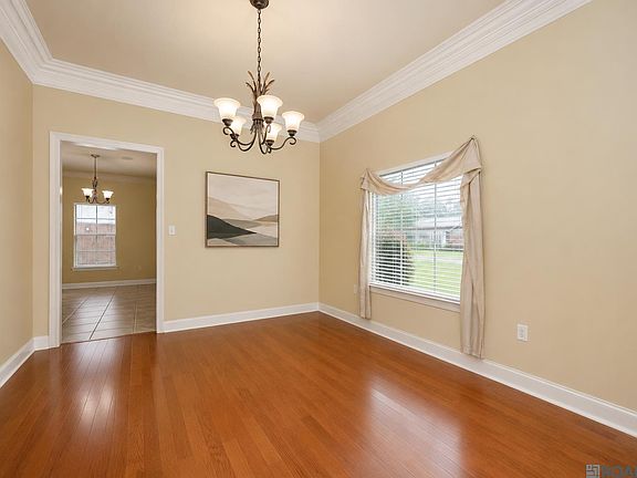 3rd image of 242 W Buffwood Dr