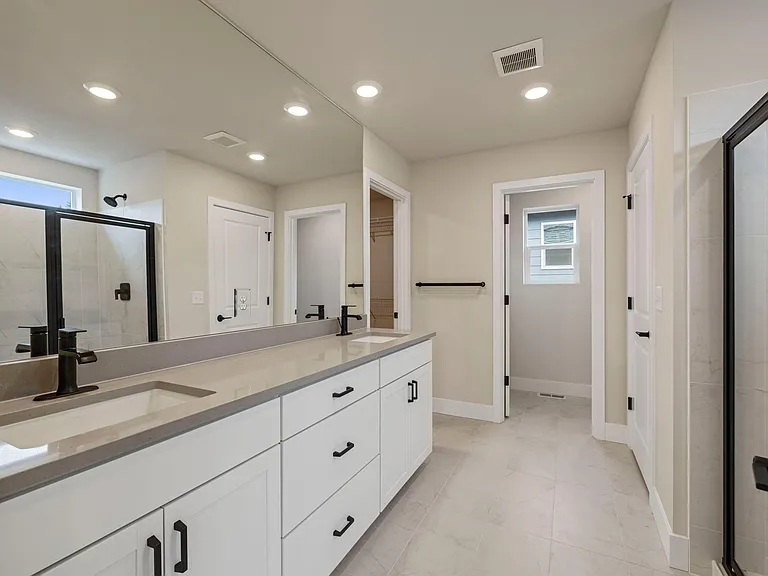 5388 Century Pl NE — Photo 33