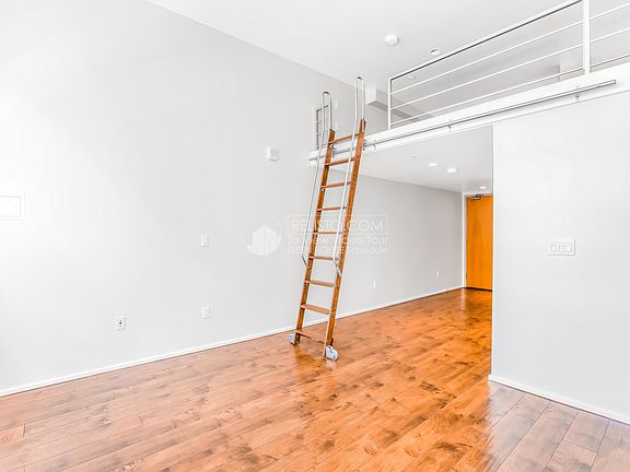 4th image of 529 Stevenson St APT 305