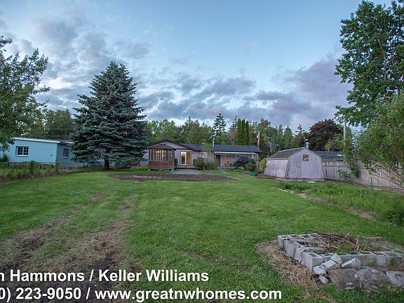 3rd image of 3433 Alderwood Ave