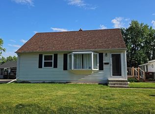 3364 75th St E, Inver Grove Heights, MN 55076