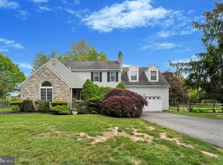 431 Saint Anns Cir, Phoenixville, PA 19460