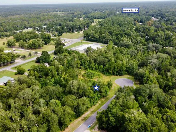 113 Little River Cir, Wewahitchka, FL 32465