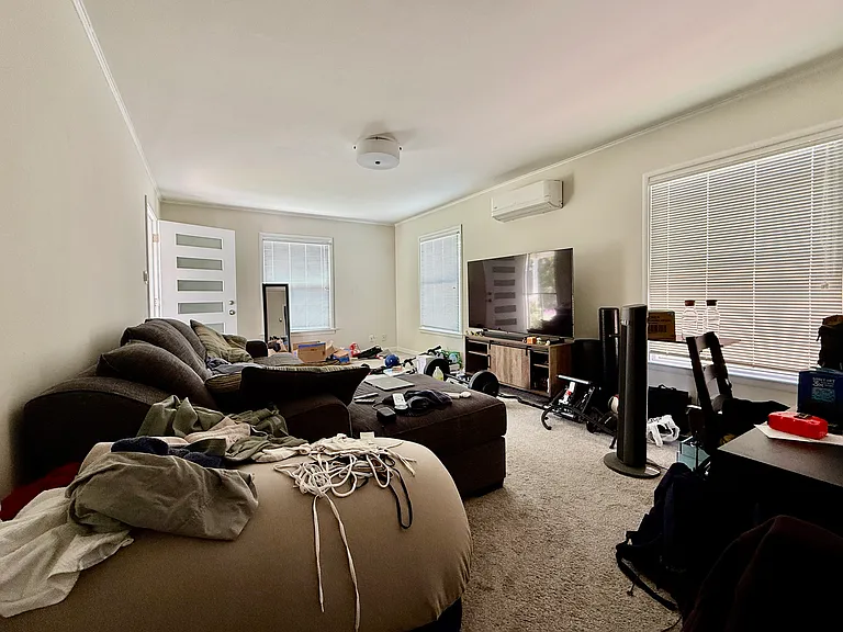 1502 Jasmine St #1502 — Photo 4