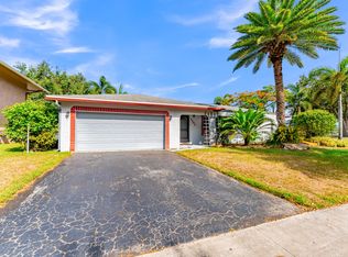 5523 SW 116th Ave, Cooper City, FL 33330
