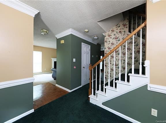 3rd image of 7702 Ivy Hollow Dr #10