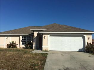 1421 NE 10th Ln, Cape Coral, FL 33909
