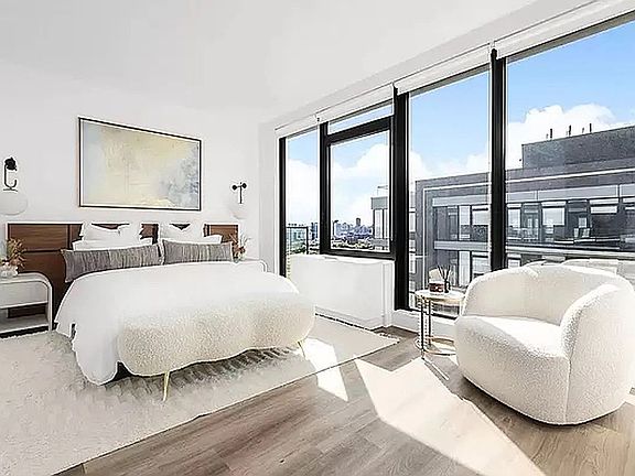 3rd image of 228 E 135th St #2408