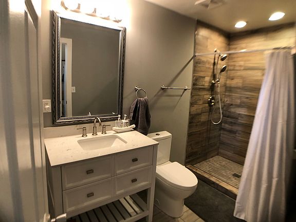 5th image of 1537 Poplar St APT 1A