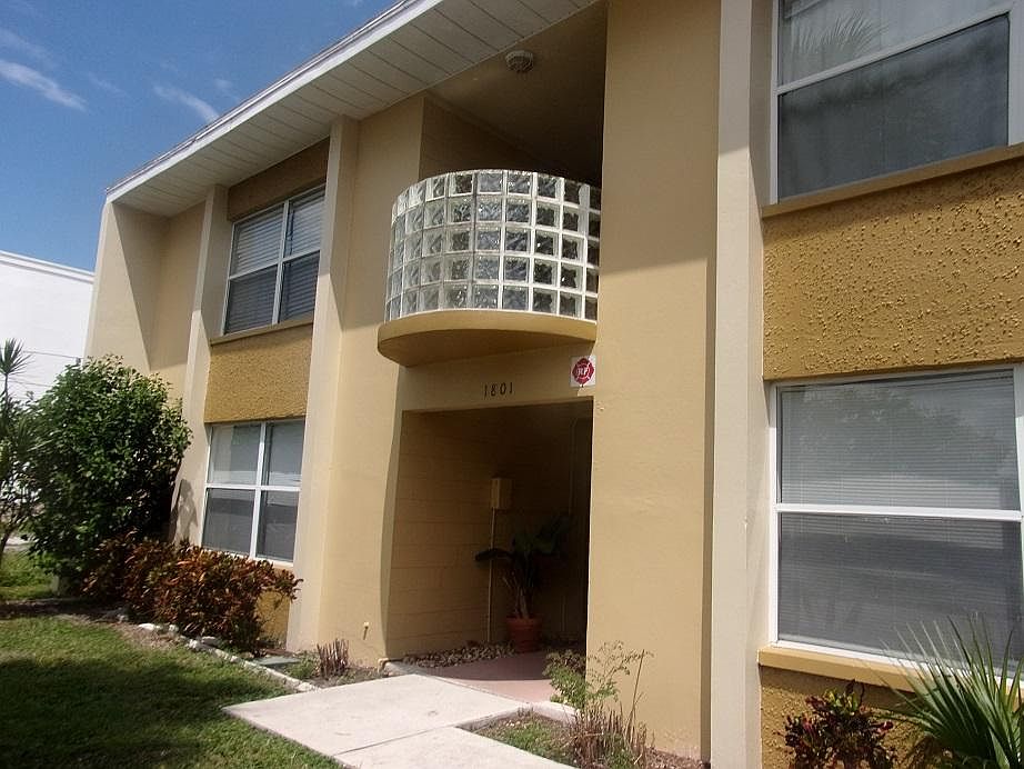 1st image of 1601 5th St N #1