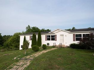 N5392 Skinner Hollow Rd, Monroe, WI 53566