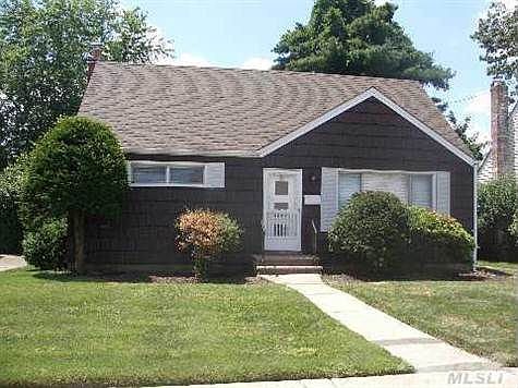 1st image of 102 Walton Ave