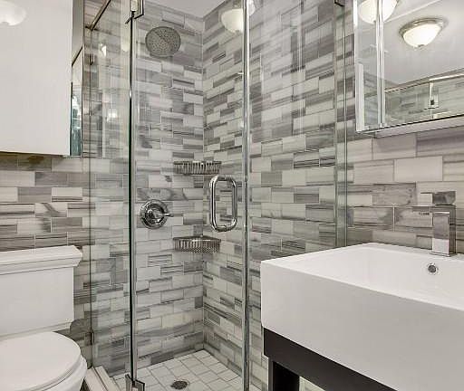 4th image of 1590 Lexington Ave APT 18