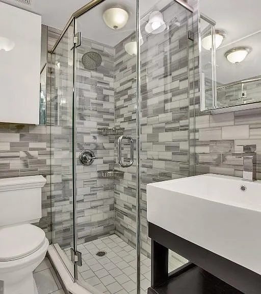 1590 Lexington Ave #18 — Photo 4
