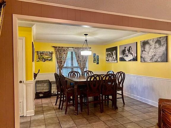 4th image of 518 Welwyn Way