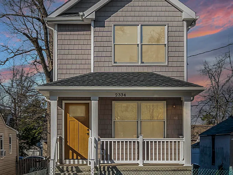 2334 Adams Ave — Photo 2