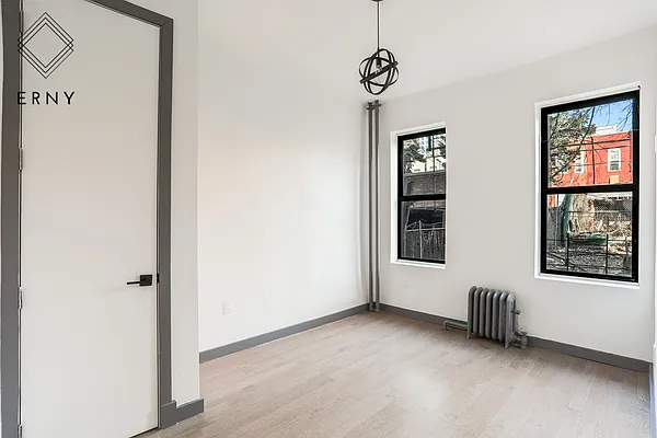 Rented by ERNY LLC | media 17