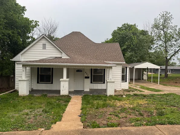 402 Lee St, Park Hills, MO 63601
