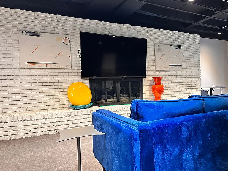 The Regency Apartments — Photo 53