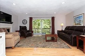 7 Bradley Ln #7 — Photo 8