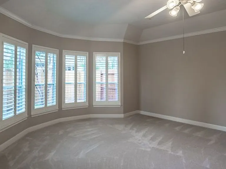 5019 Shining Creek Ct — Photo 29