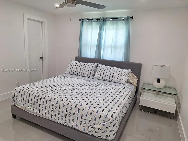4440 SW 14th Pl — Photo 16